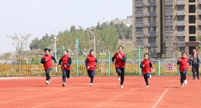 教育纵深｜滩区小学“蝶变”纪(图11)